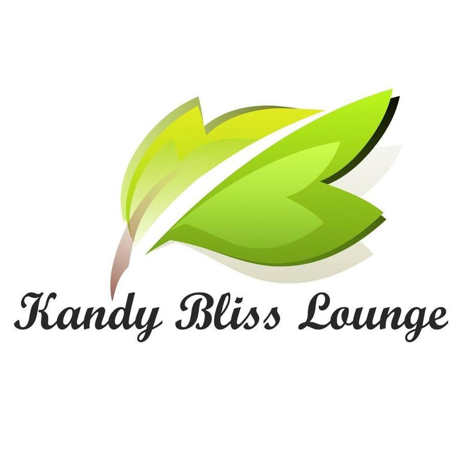 Kandy Bliss Lounge Buitenkant foto